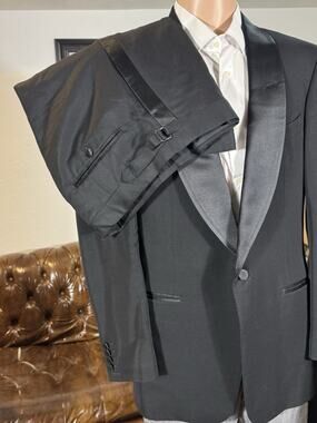 Tom Ford Shawl Lapel Tuxedo Black Wool Mohair 52 42R 36x32 Trousers Windsor